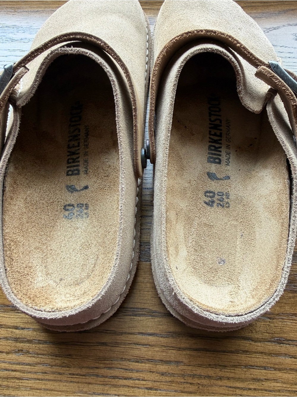 Like New!! Birkenstock Lutry Suede Boston Clogs in Gray Taupe - Picture 8 of 10